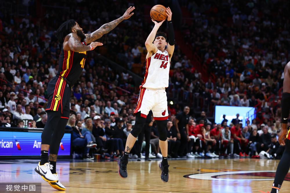 绿茵场上实 绿茵场上实