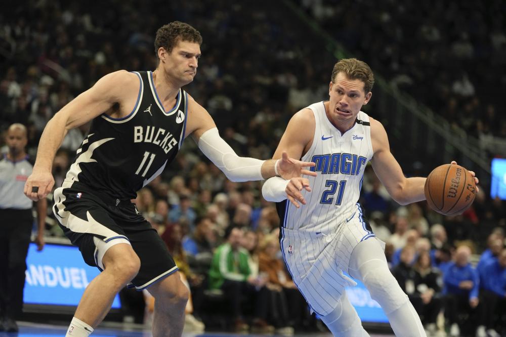 学校还聘请 学校还聘请